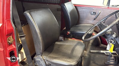 Lot 770 - 1986 VOLKSWAGEN TRANSPORTER 78PS