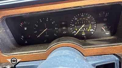 Lot 72 - 1975 FORD GRANADA GHIA CPE AUTO