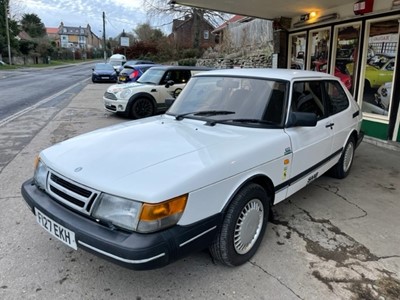 Lot 62 - 1989 SAAB 900 I