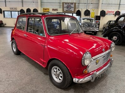 Lot 260 - 1968 MORRIS MINI COOPER S