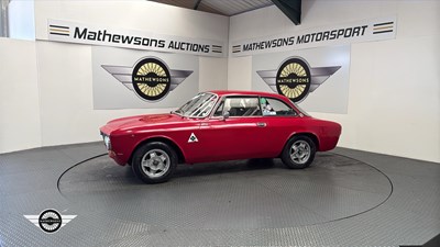 Lot 313 - 1972 ALFA ROMEO 2000 GT VELOCE
