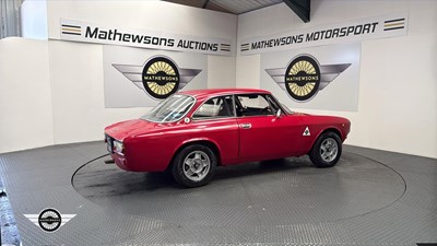 Lot 313 - 1972 ALFA ROMEO 2000 GT VELOCE