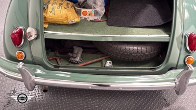 Lot 789 - 1957 MORRIS MINOR