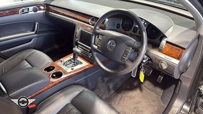 Lot 855 - 2010 VOLKSWAGEN PHAETON 4MOTION TDI SWB A