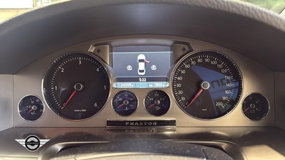 Lot 855 - 2010 VOLKSWAGEN PHAETON 4MOTION TDI SWB A