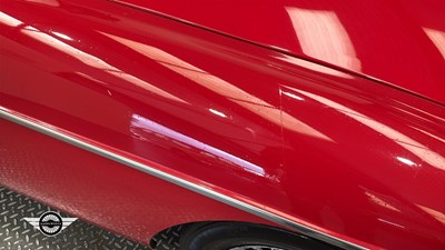 Lot 60 - 1971 MG B