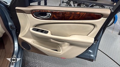 Lot 567 - 2006 JAGUAR XJ6 2.7 TDVI