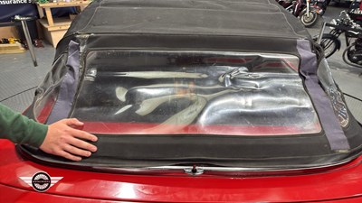 Lot 796 - 1982 MERCEDES 500 SL AUTO