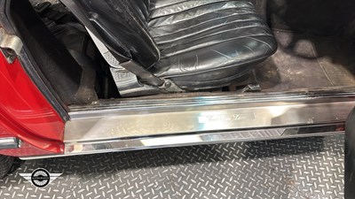 Lot 796 - 1982 MERCEDES 500 SL AUTO