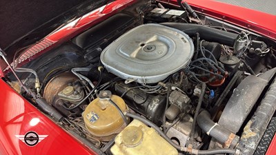 Lot 796 - 1982 MERCEDES 500 SL AUTO