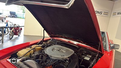Lot 796 - 1982 MERCEDES 500 SL AUTO