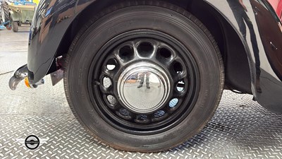 Lot 837 - 1946 MORRIS