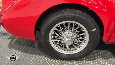 Lot 832 - 1961 MG MGA