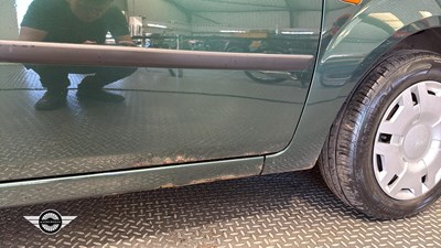 Lot 886 - 2004 FORD FIESTA LX