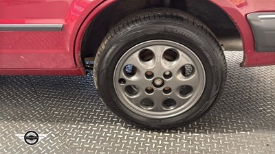 Lot 600 - 1988 FORD ORION L