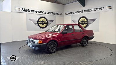 Lot 600 - 1988 FORD ORION L