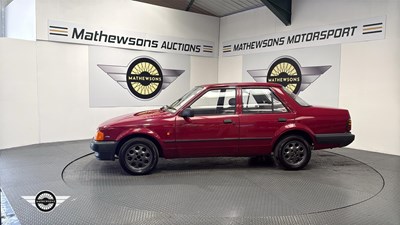 Lot 600 - 1988 FORD ORION L