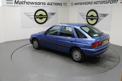 Lot 20 - 1998 FORD ESCORT LX