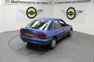 Lot 20 - 1998 FORD ESCORT LX