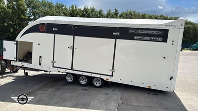 Lot 71 - BRIAN JAMES COVERED RACE TRAILER