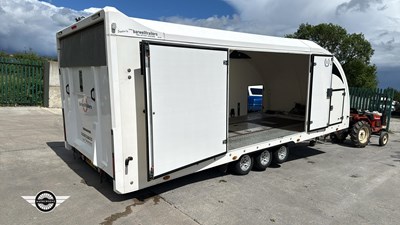 Lot 71 - BRIAN JAMES COVERED RACE TRAILER