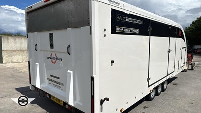 Lot 71 - BRIAN JAMES COVERED RACE TRAILER