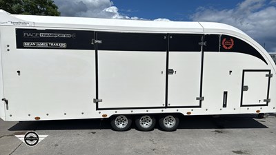 Lot 71 - BRIAN JAMES COVERED RACE TRAILER