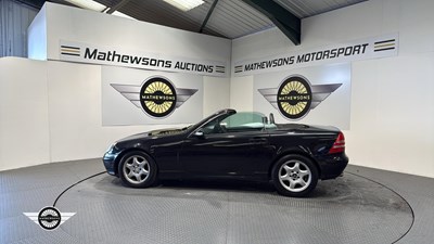 Lot 385 - 2003 MERCEDES SLK 230 KOMPRESSOR AUTO