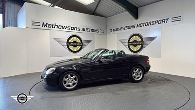 Lot 385 - 2003 MERCEDES SLK 230 KOMPRESSOR AUTO