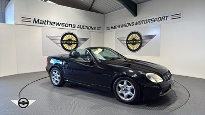 Lot 385 - 2003 MERCEDES SLK 230 KOMPRESSOR AUTO