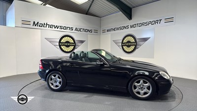 Lot 385 - 2003 MERCEDES SLK 230 KOMPRESSOR AUTO