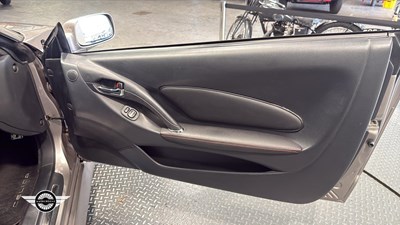 Lot 18 - 2005 TOYOTA CELICA VVTL-I GT