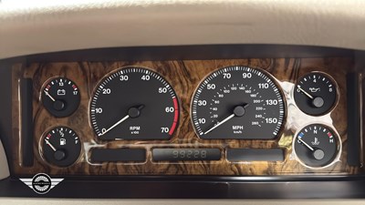 Lot 40 - 1995 JAGUAR 3.2 XJ6 X300