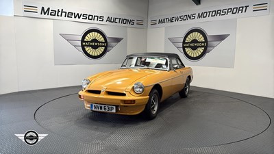 Lot 158 - 1976 MG B