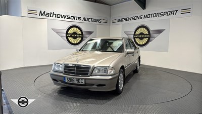 Lot 166 - 1998 MERCEDES C180 ELEGANCE AUTO