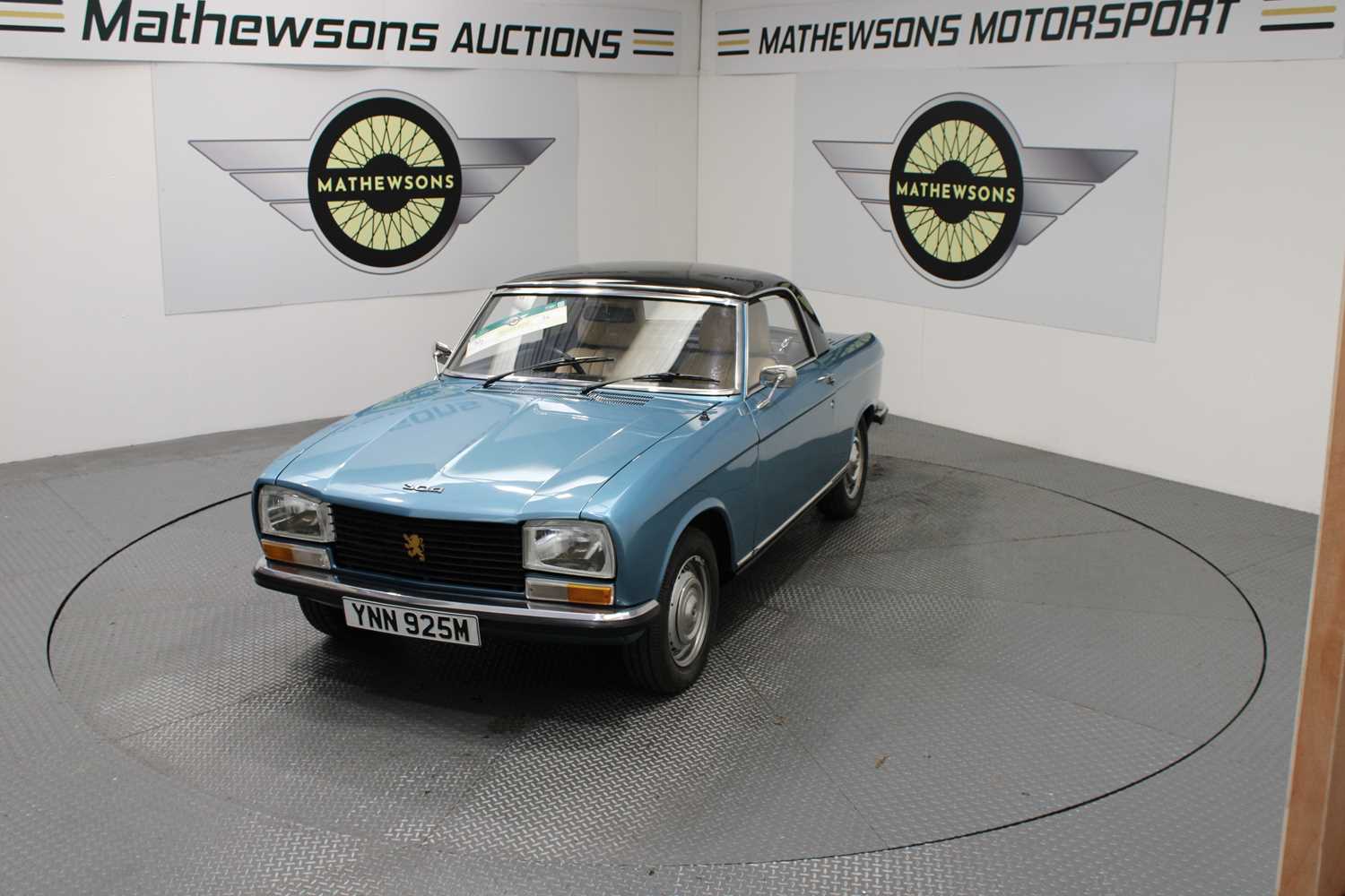 Lot 34 - 1973 PEUGEOT 304