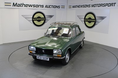 Lot 104 - 1975 PEUGEOT 304