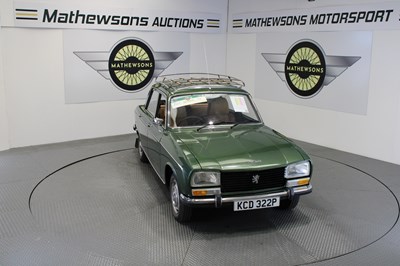 Lot 104 - 1975 PEUGEOT 304