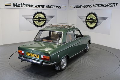 Lot 104 - 1975 PEUGEOT 304