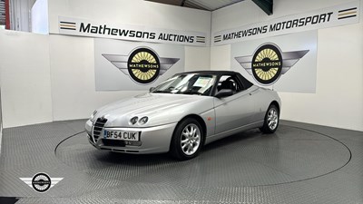 Lot 136 - 2004 ALFA ROMEO SPIDER JTS LUSSO