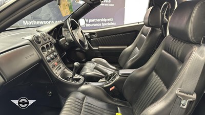 Lot 136 - 2004 ALFA ROMEO SPIDER JTS LUSSO