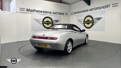 Lot 136 - 2004 ALFA ROMEO SPIDER JTS LUSSO