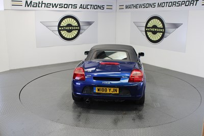 Lot 48 - 2000 TOYOTA MR2 ROADSTER VVTI