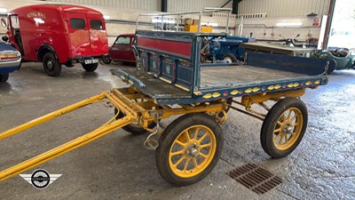 Lot 444 - 4 WHEEL HORSE DRAWN CARRIAGE