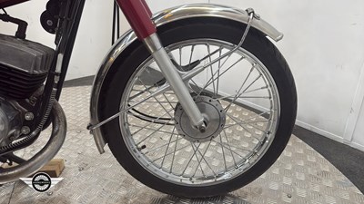 Lot 62 - 1983 KAWASAKI KC100 C3