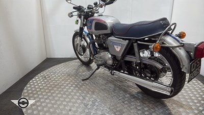 Lot 138 - 1977 TRIUMPH BONNEVILLE 750 SILVER JUBILEE