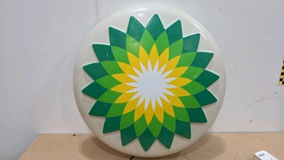 Lot 549 - BP LIGHT UP SIGN 30" DIA