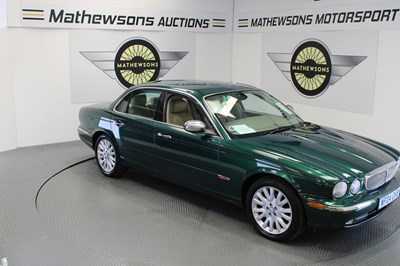 Lot 133 - 2004 JAGUAR XJ6 V6 SE AUTO