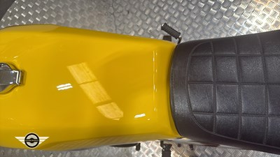 Lot 132 - 1977 YAMAHA RD 400D