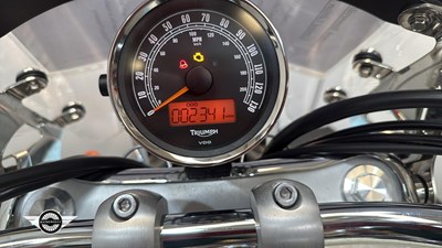 Lot 47 - 2016 TRIUMPH BONNEVILLE AMERICA 865